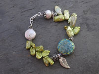 Image of Chartreuse Green Pearl Bracelet